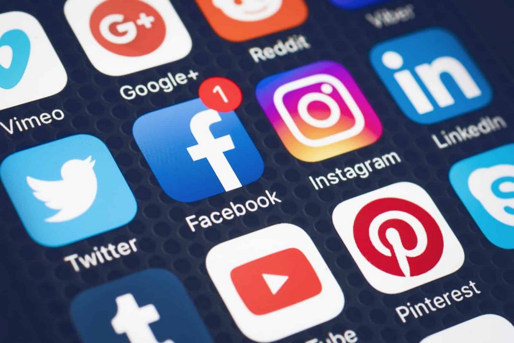 6 Best Free Social Media Site Keeping An Eye On Devices